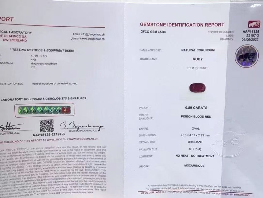 Natural ruby 0.89 carats Pigeon Blood Red oval gemstone | SARATTI