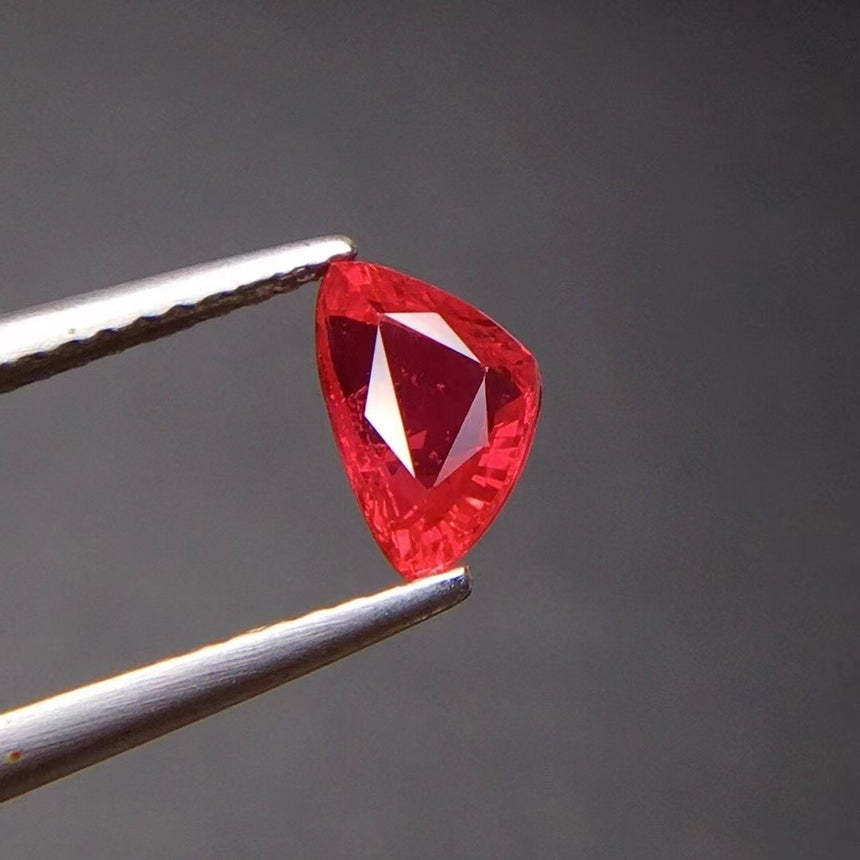 Natural Trillion Cut with Burmese origin | Saratti