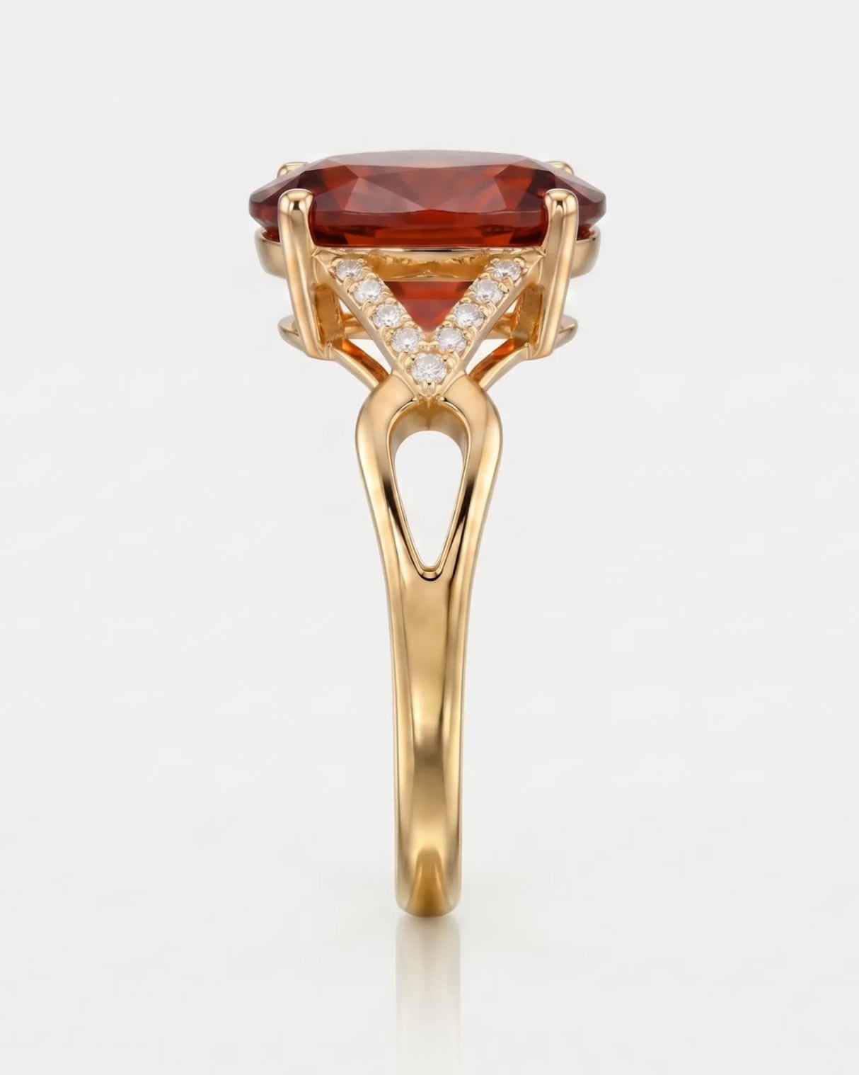 Orange garnet engagement ring with diamond frame in 18K yellow gold | SARATTI