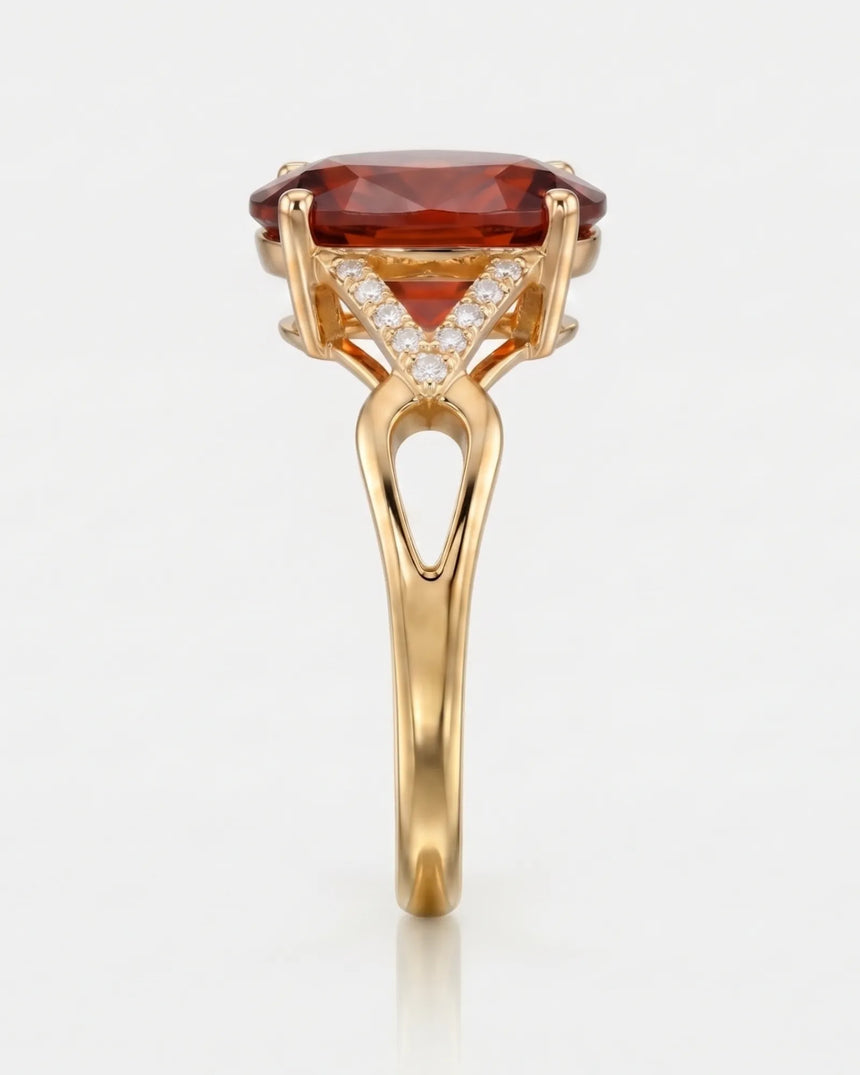 Orange garnet engagement ring with diamond frame in 18K yellow gold | SARATTI
