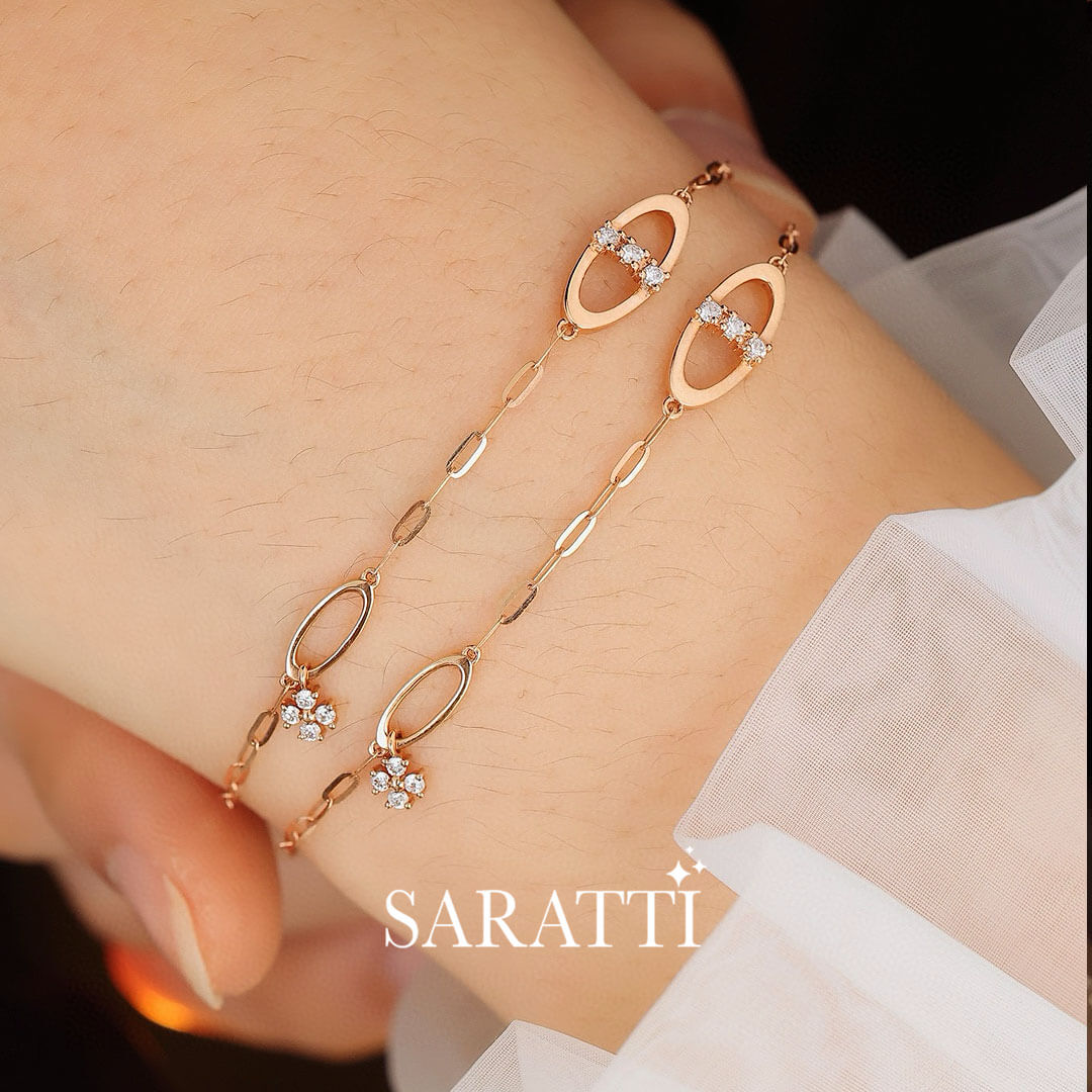 Close up Shot of the Diamonds on the  Alma Theta Diamond Bracelet for Women | Saratti 