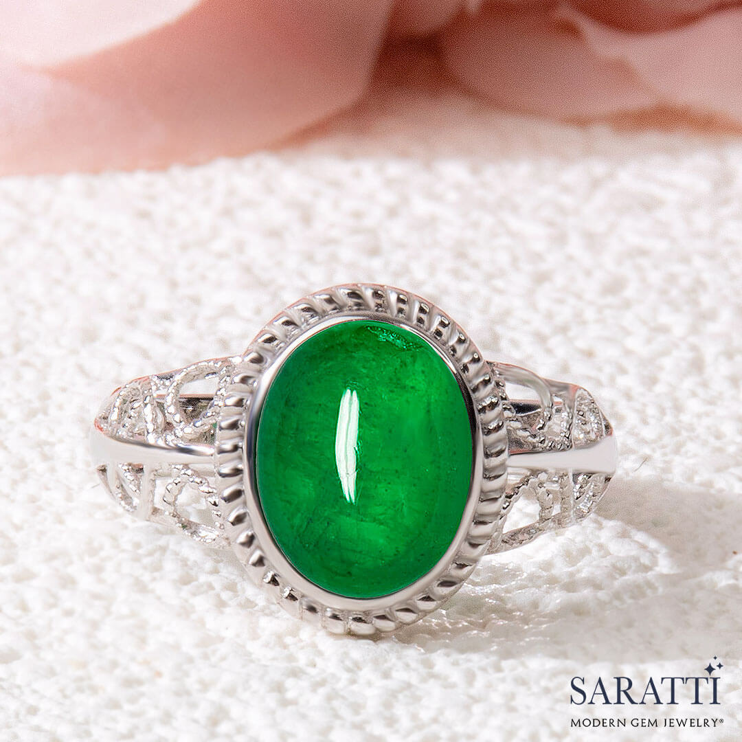 Intricate Open Cut-Out Antique Design Ring with Emerald | Saratti