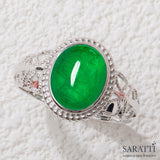 18K White Gold Bezel Set Emerald Antique Ring | Saratti