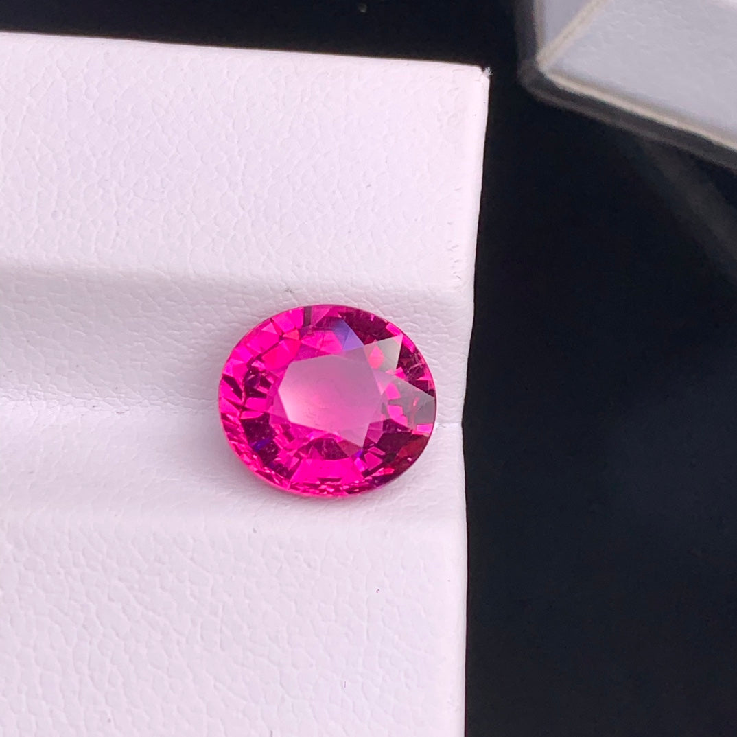 3.38 carats Natural Rubellite Tourmaline Gemstone | Oval – 9.6 × 8.1 × 5.4 mm