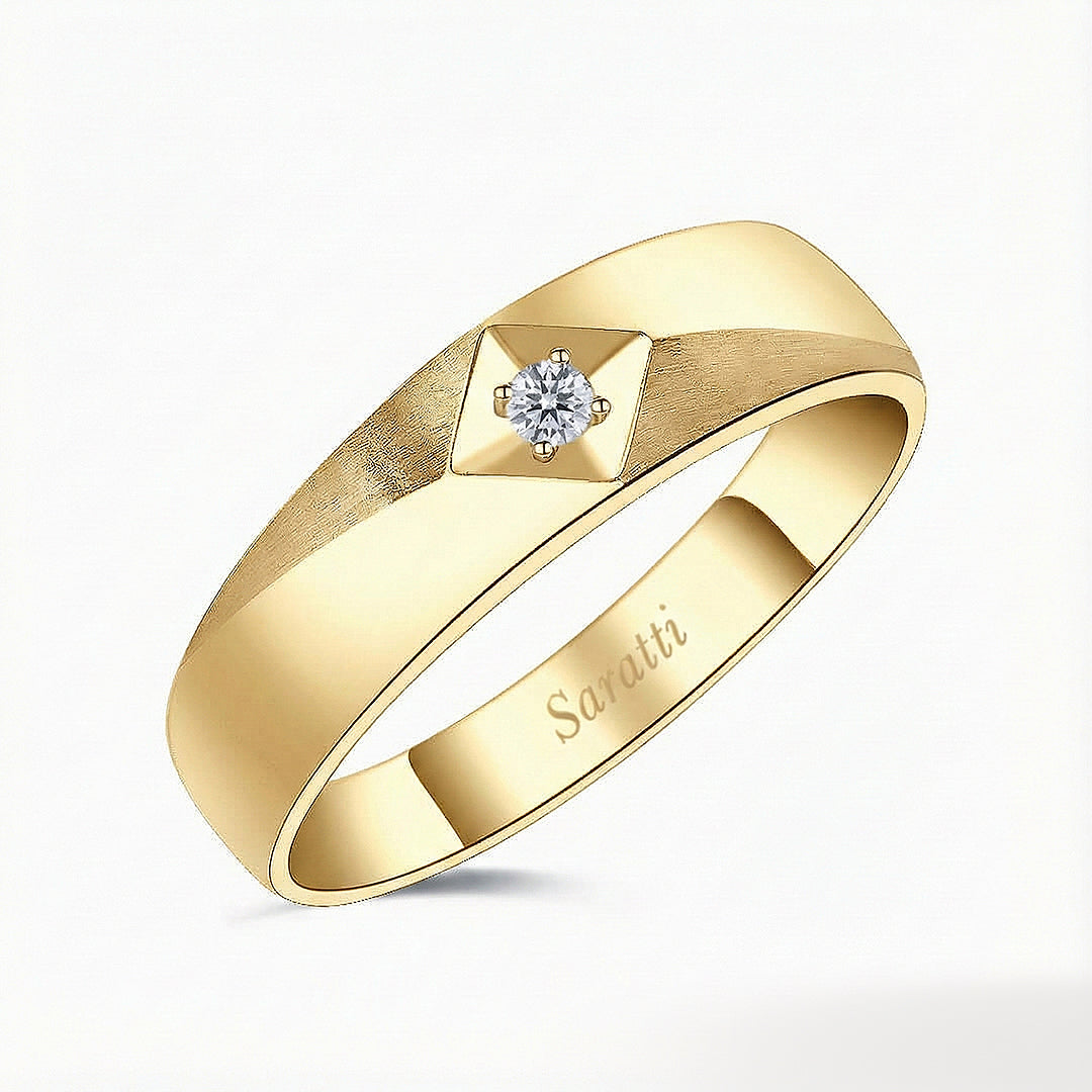 Cometa solitaire diamond ring luxury jewelry in 18K yellow gold | SARATTI