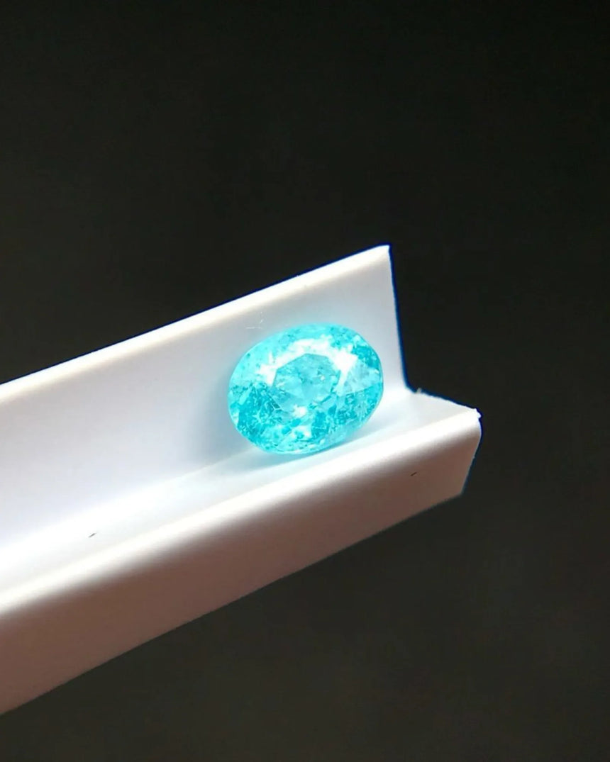 Oval Paraiba Tourmaline measuring 4.81 × 3.92 × 3.25mm | SARATTI