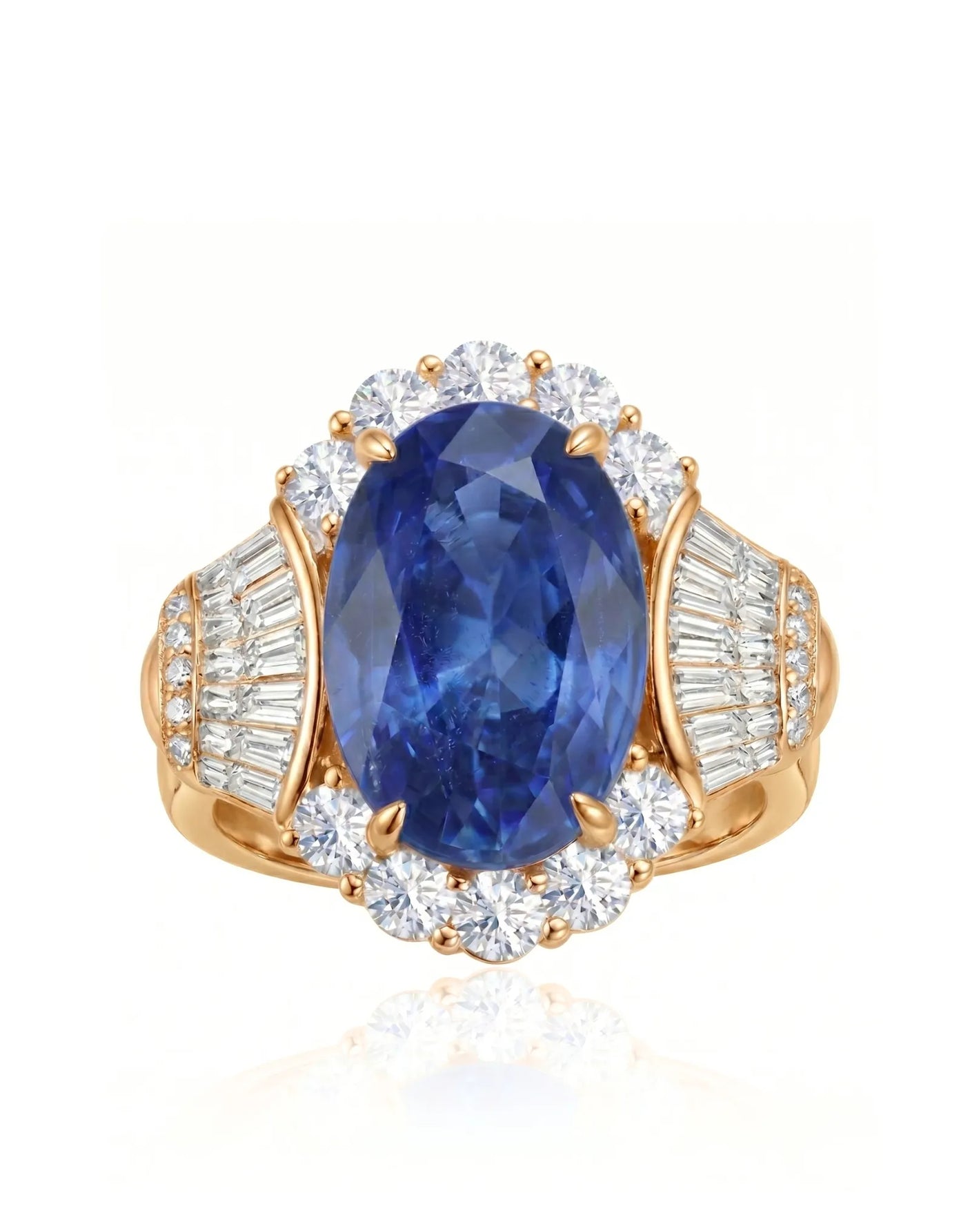 Oval cornflower blue sapphire ring with brilliant diamond halo in 18K yellow gold | SARATTI