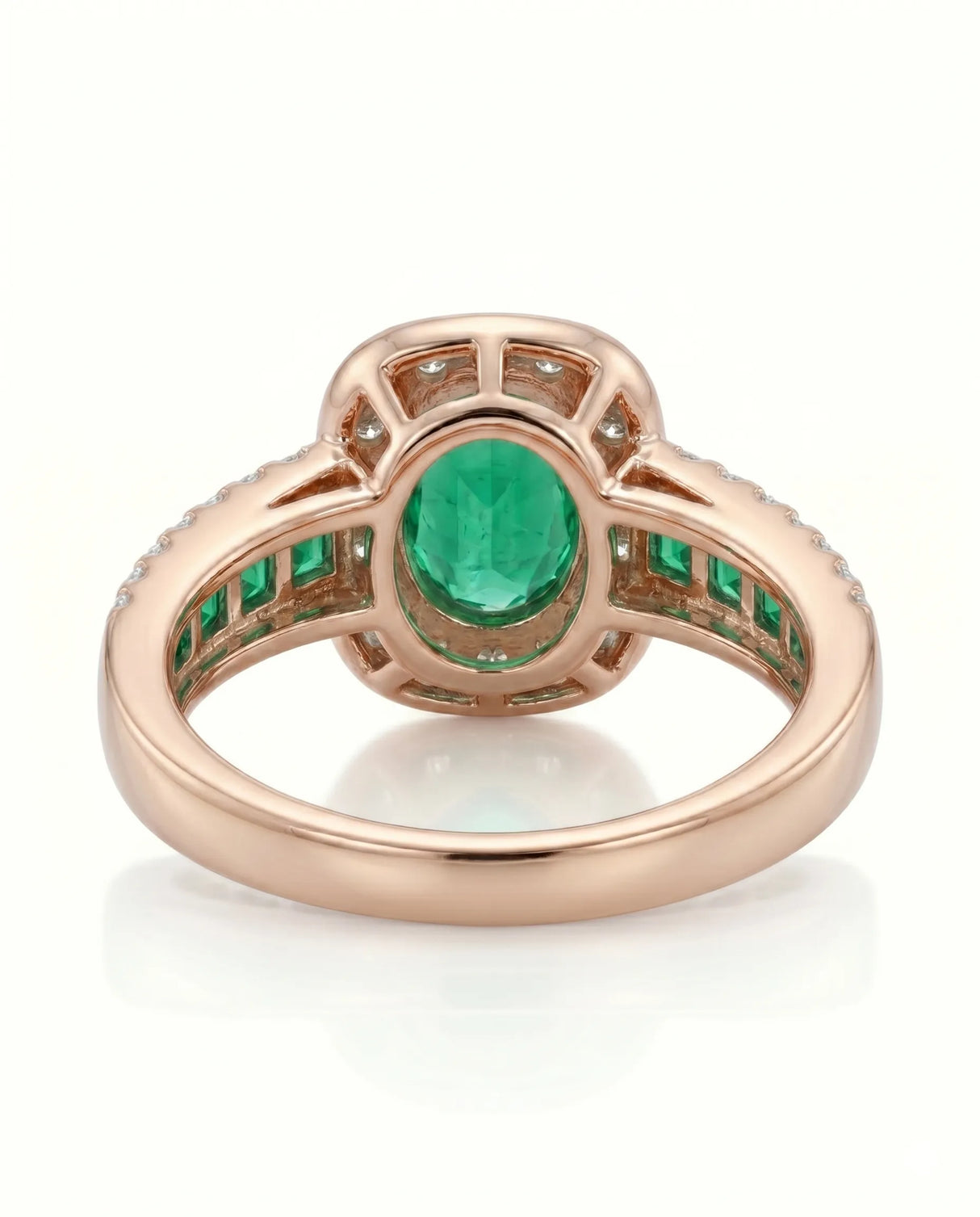 Oval emerald ring with double row diamonds in 18K rose gold | SARATTI
