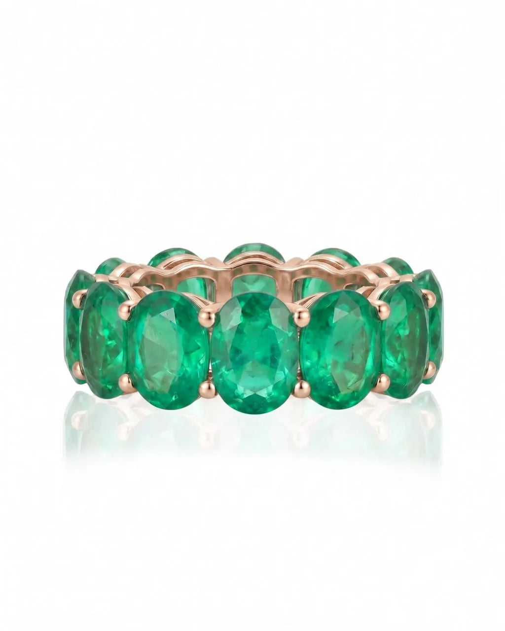 Oval natural emerald eternity ring in 18K Rose Gold | SARATTI