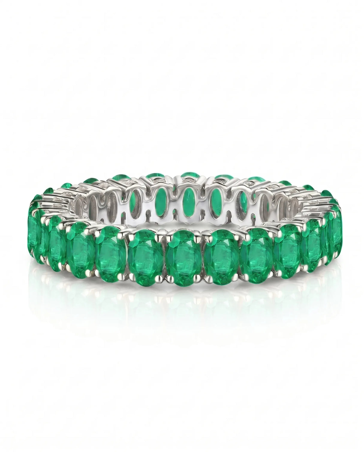 Oval natural emerald infinity band ring in platinum | SARATTI
