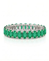 Oval natural emerald infinity band ring in platinum | SARATTI
