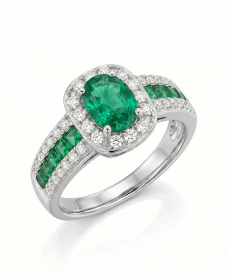 Oval natural emerald promise ring in 18K white gold | SARATTI
