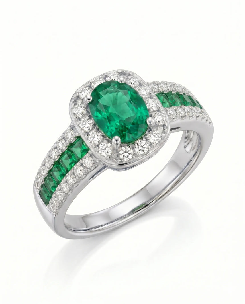 Oval natural emerald promise ring in 18K white gold | SARATTI
