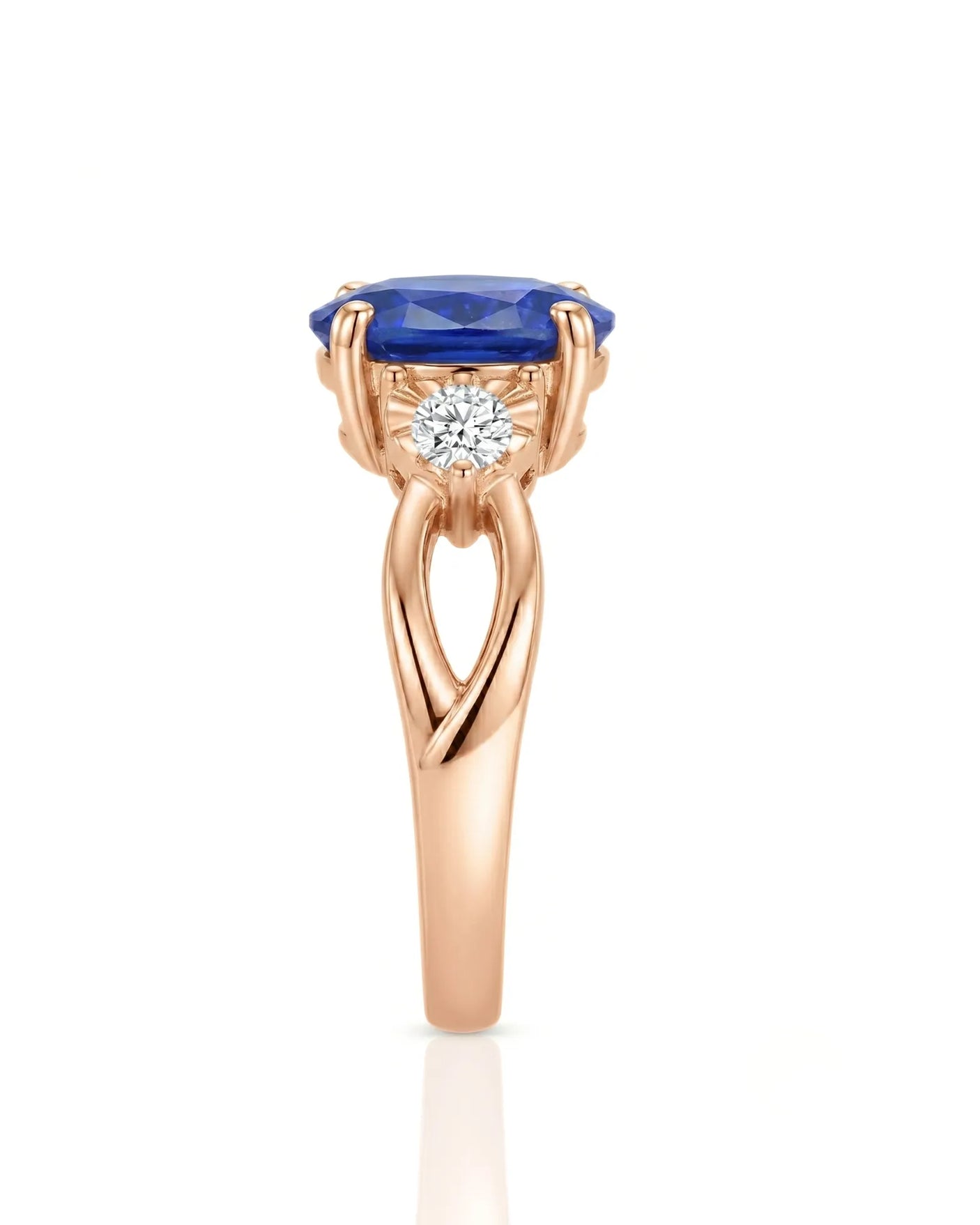 Oval natural sapphire ring with round side diamonds in 18K rose gold | SARATTI