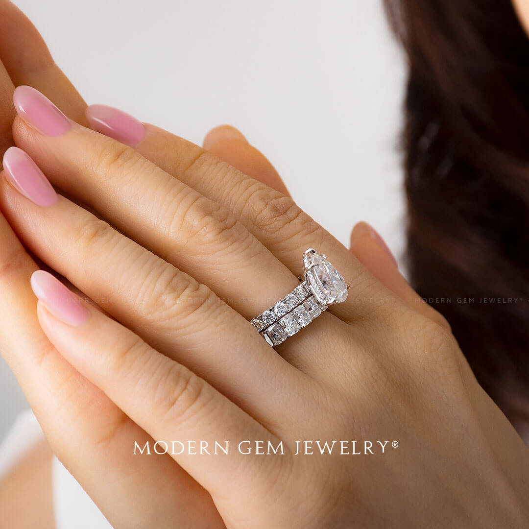 Platinum Pear Diamond Ring | Modern Gem Jewelry