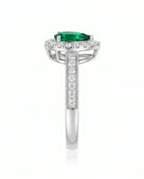 Pear cut emerald cocktail ring in platinum | SARATTI