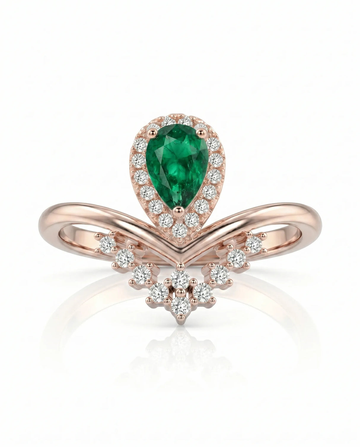 Pear cut emerald diamond ring in 18K rose gold | SARATTI
