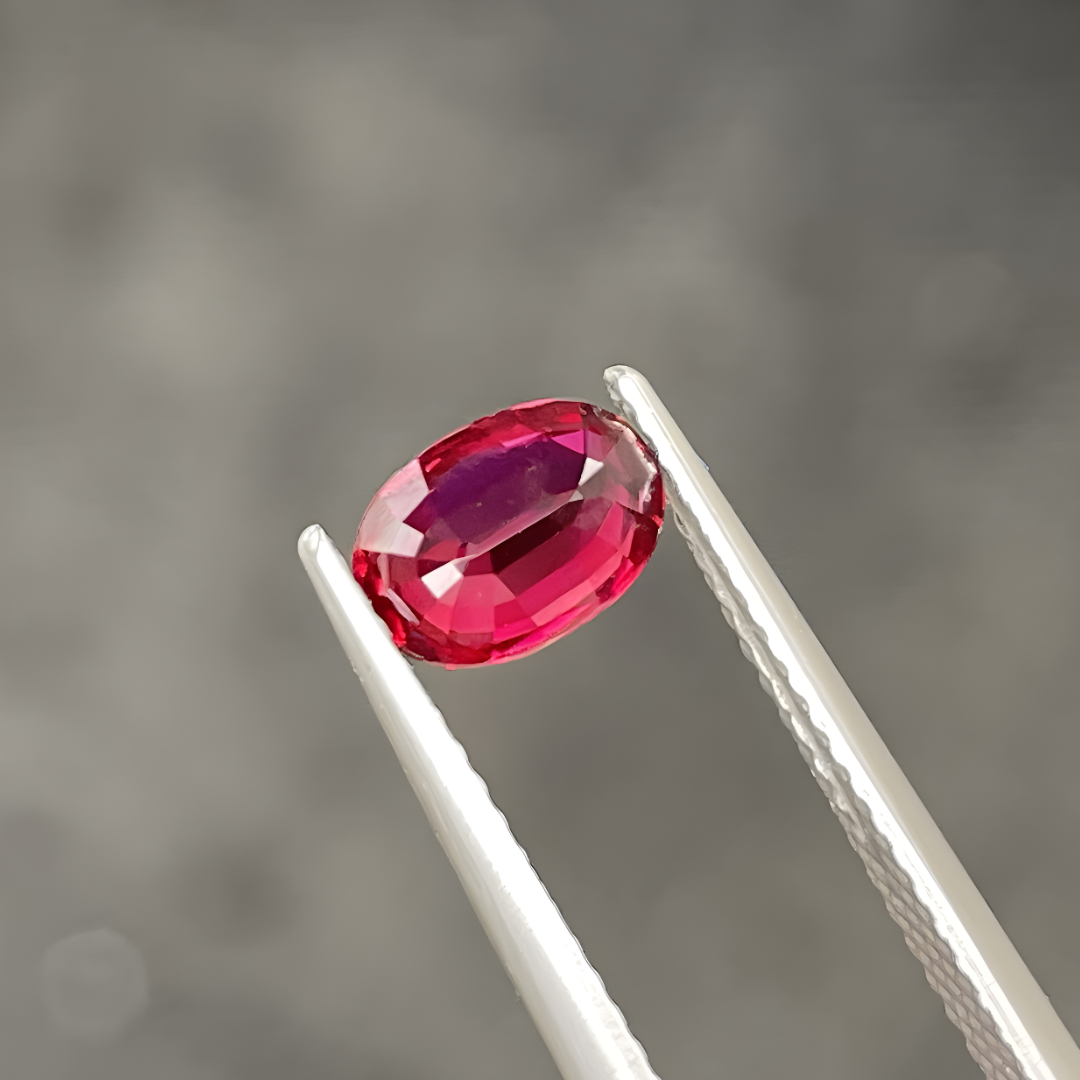 Oval Pigeon Blood Red Natural Ruby Gemstone | Saratti Jewelry