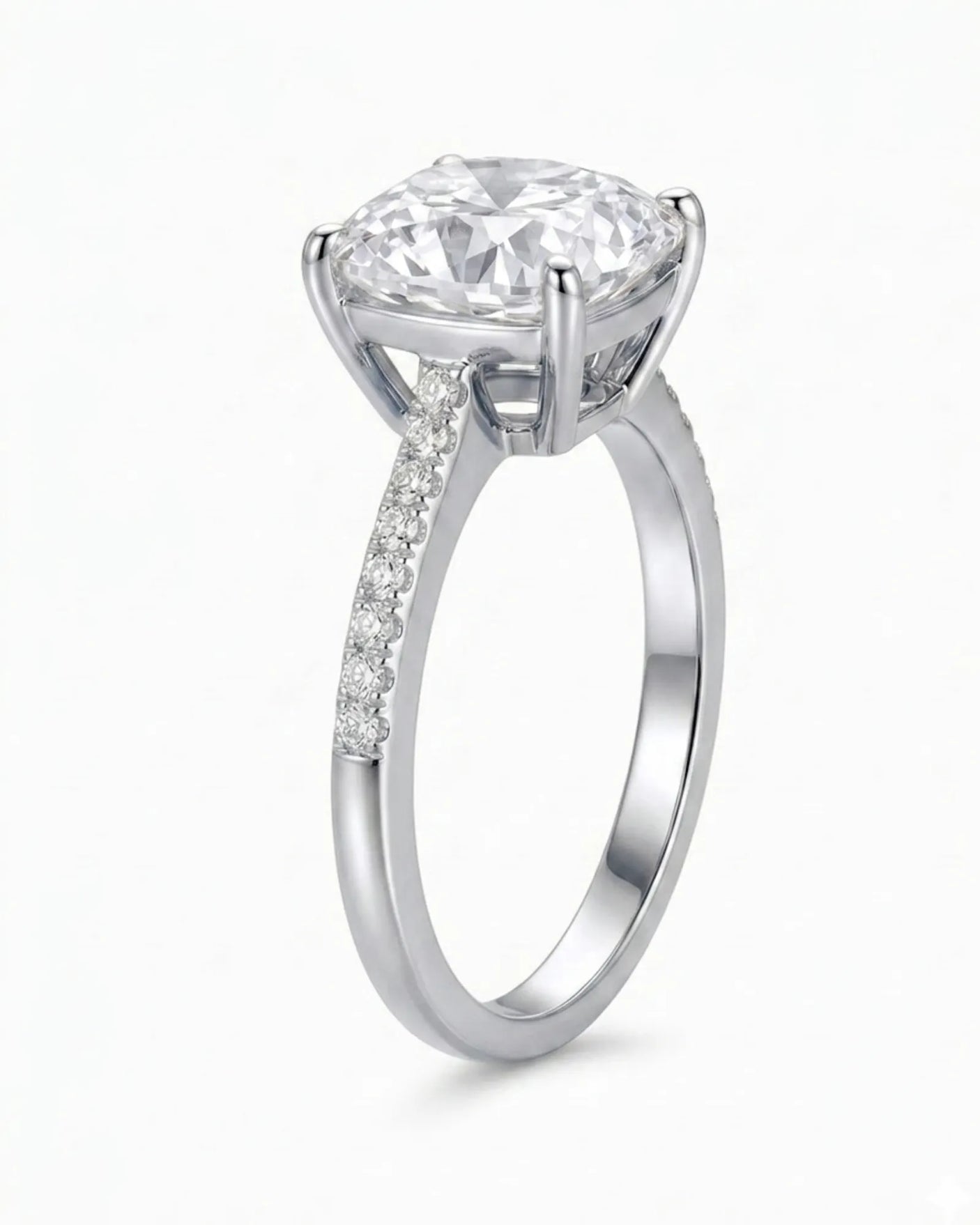 Platinum cushion moissanite engagement ring for elegant proposal moments | SARATTI