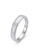 Platinum diamond wedding ring set for weddings, anniversaries, engagements, and meaningful gifts | SARATTI