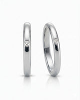 Polished natural diamond band ring in 18K White Gold | SARATTI