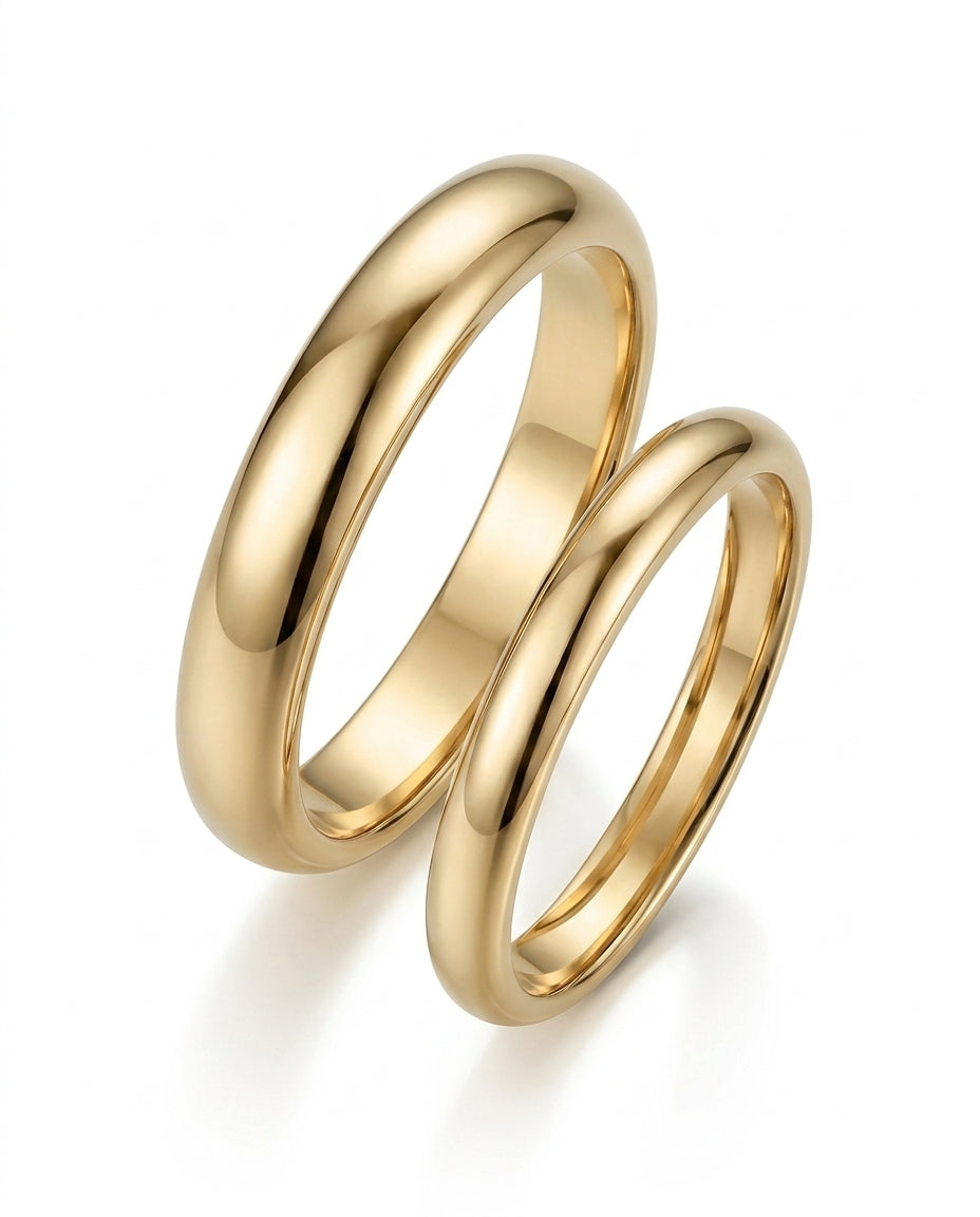 Polished plain wedding ring in 18K Yellow Gold | SARATTI
