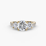 ÉTERNITÉ Three Stone Setting with Pave´ Band