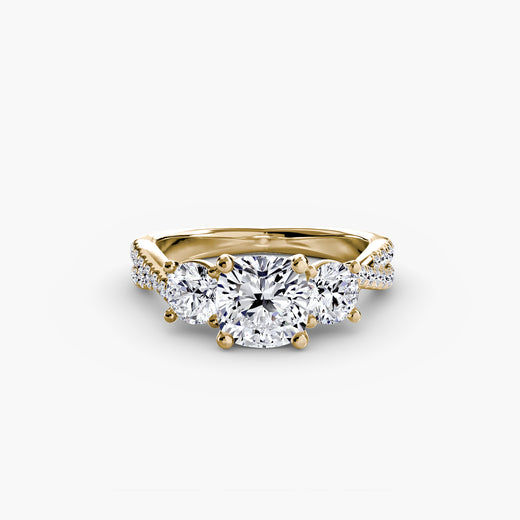 TRILOGIA – Cushion Cut Pavé Three-Stone Ring Setting – Yellow metal view | SARATTI