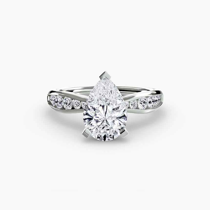 Lumière Solitaire with Pavé Setting