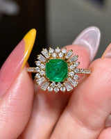 Rear view of 18K gold emerald ring showing open under-gallery and structured support basket | SARATTI