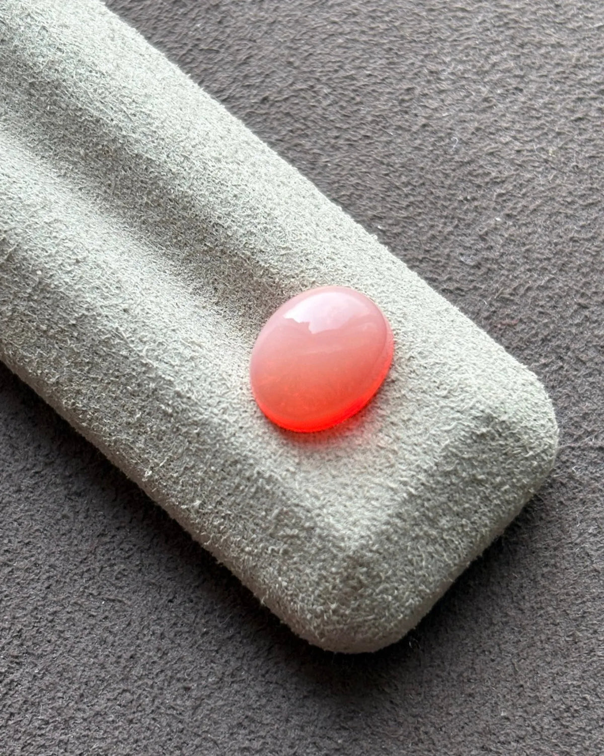 Rear view of 2.1ct Natural Ethiopian Pink Opal | SARATTI