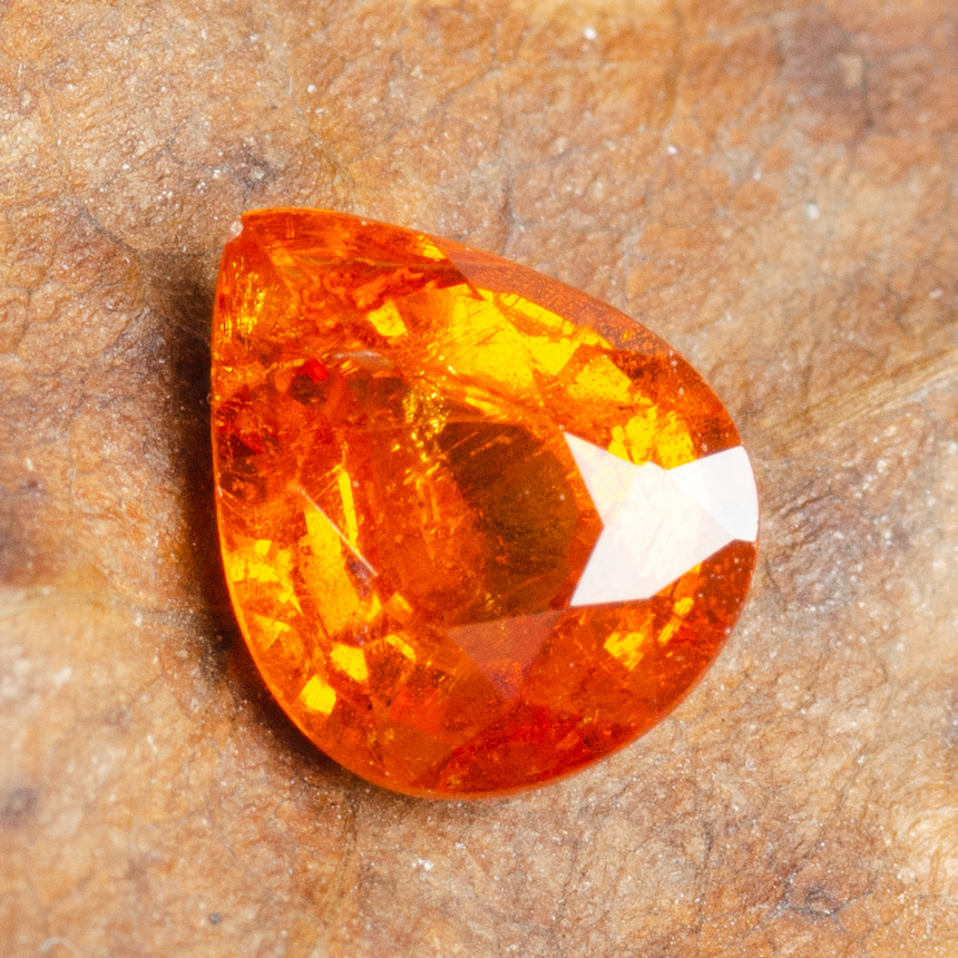Genuine Fanta Garnet in Pear Cut - SARATTI