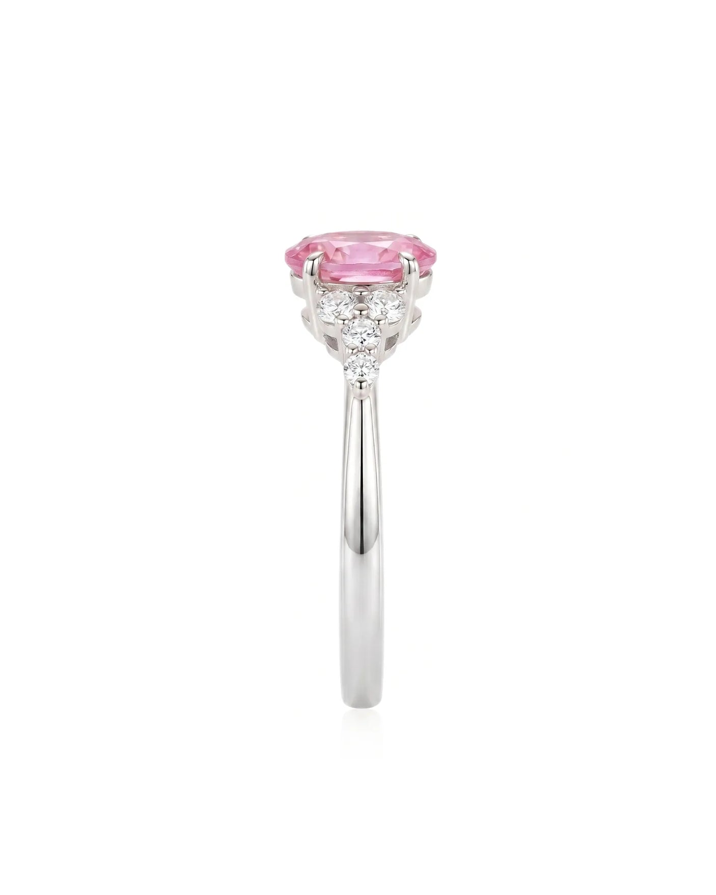 Romantic pink sapphire ring with delicate diamond shoulders in platinum | SARATTI