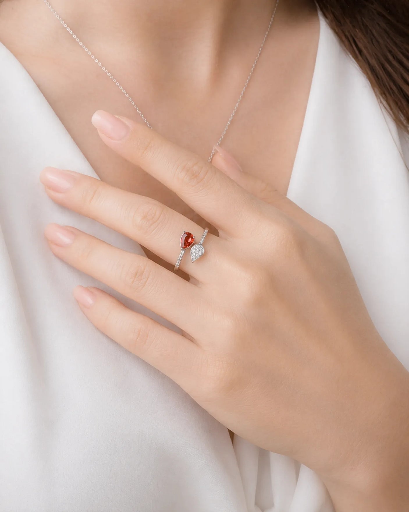 Romantic toi et moi ruby ring in Platinum | SARATTI