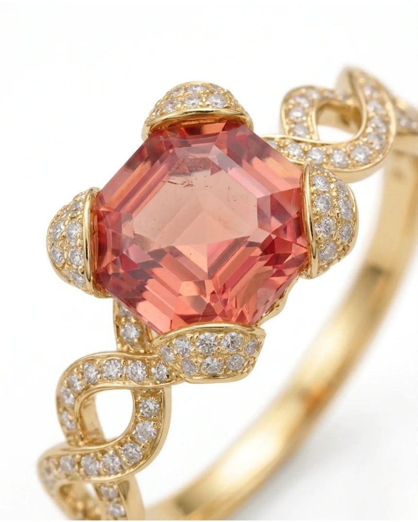 Rose Régale rubellite tourmaline ring with twisting diamond pavé design in 18K yellow gold | SARATTI