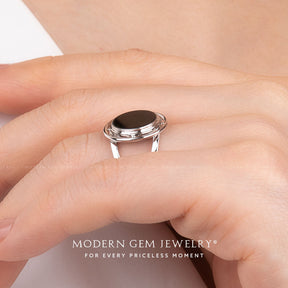 Bold Black Onyx Ring | Modern Gem Jewelry | Saratti