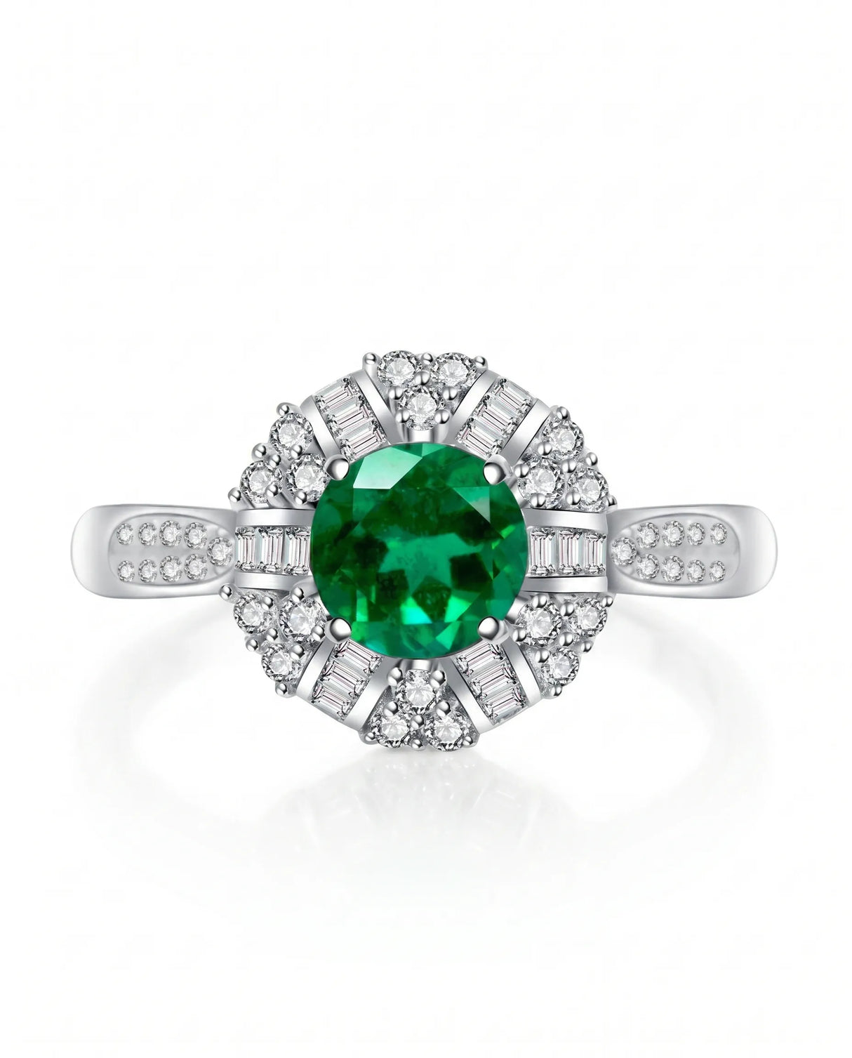 Round emerald ring with baguette diamonds in 18K white gold | SARATTI
