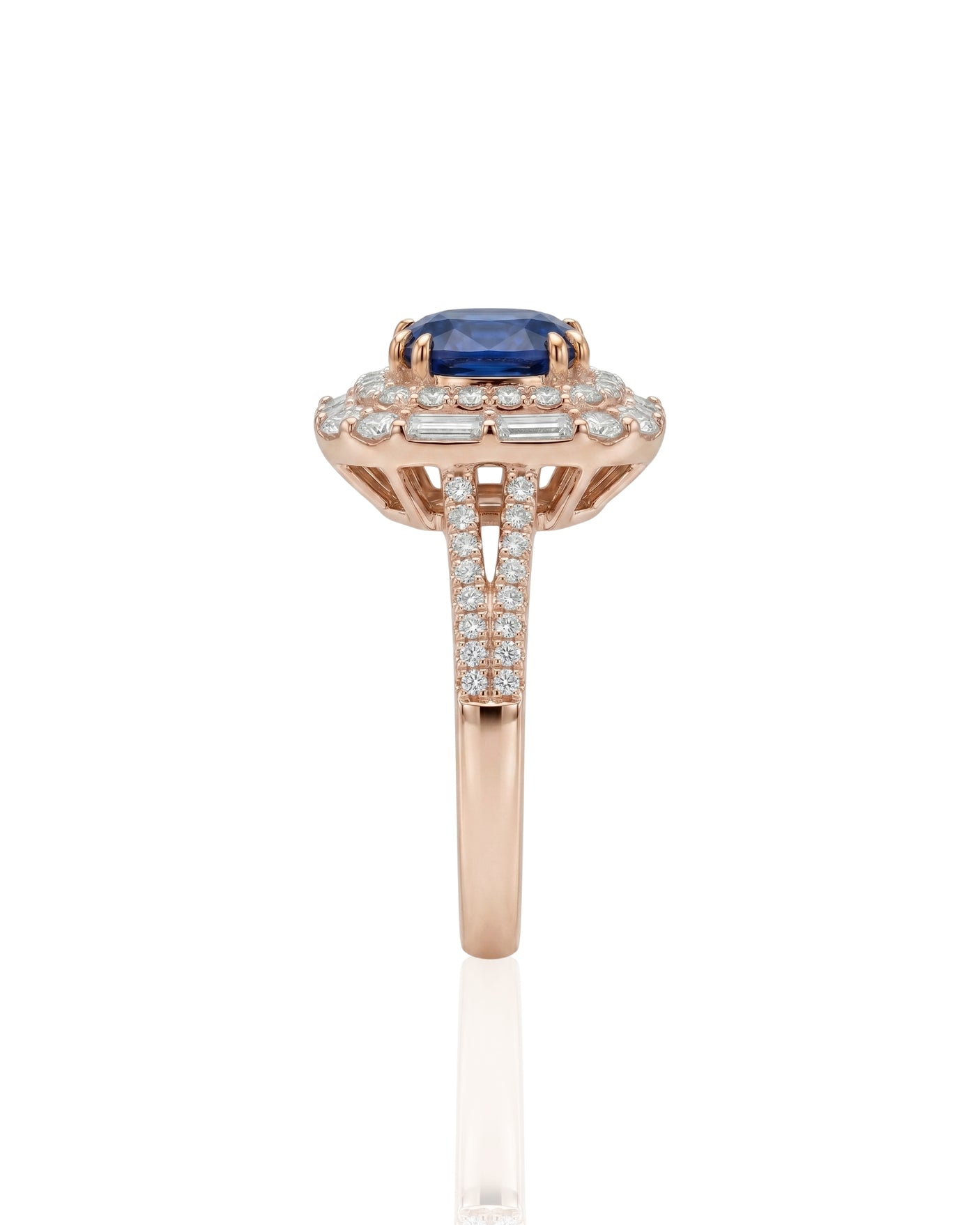 Royal blue sapphire and diamond ring in 18K Rose Gold | SARATTI