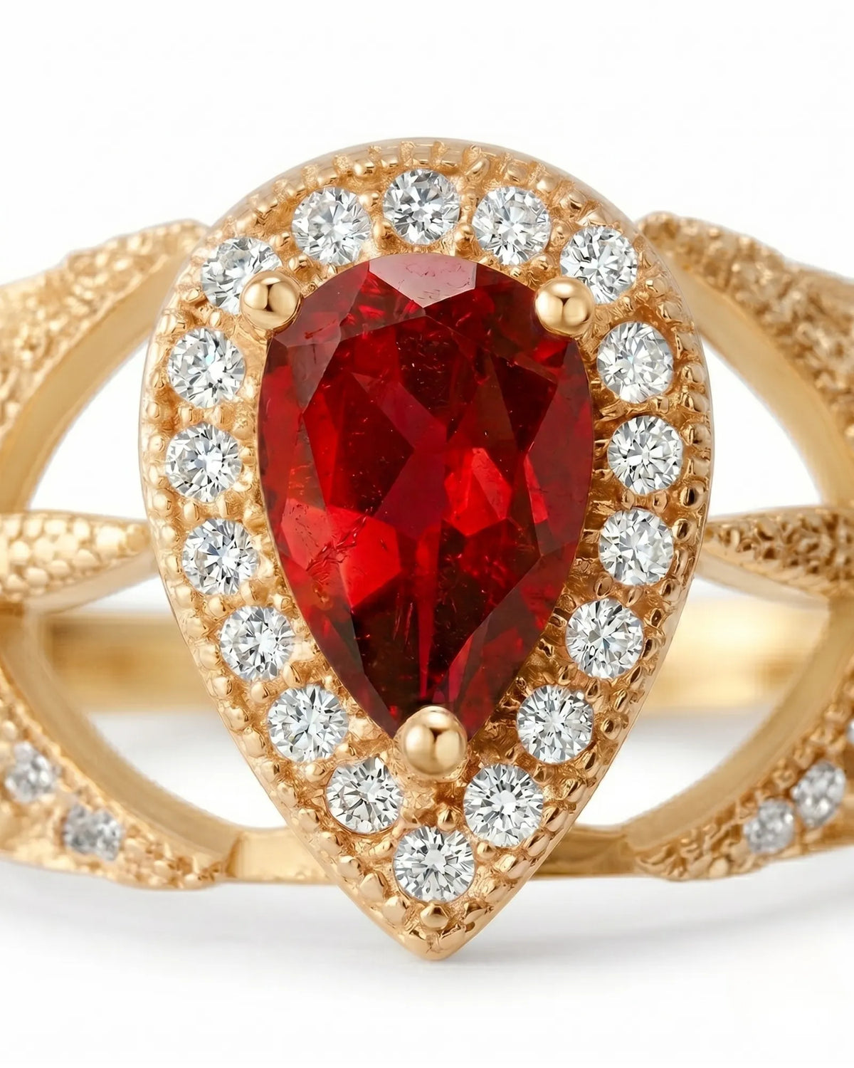 Ruby and diamond engagement ring with split shank in 18K yellow gold | SARATTI