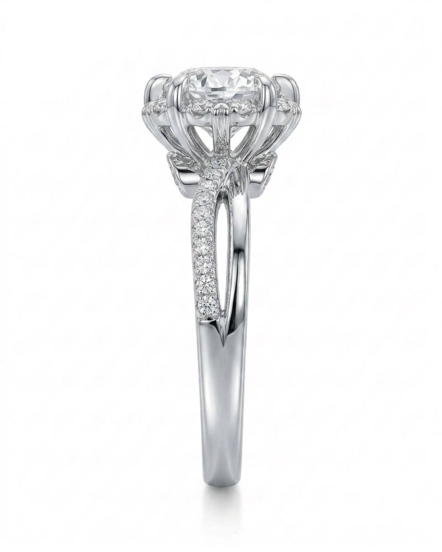 Merida – Sweet Serenity Natural Round Diamond Floral Halo Ring