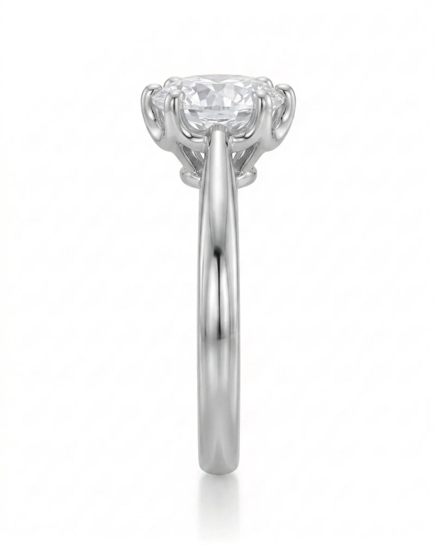 Becky – Natural Round Diamond Solitaire Ring