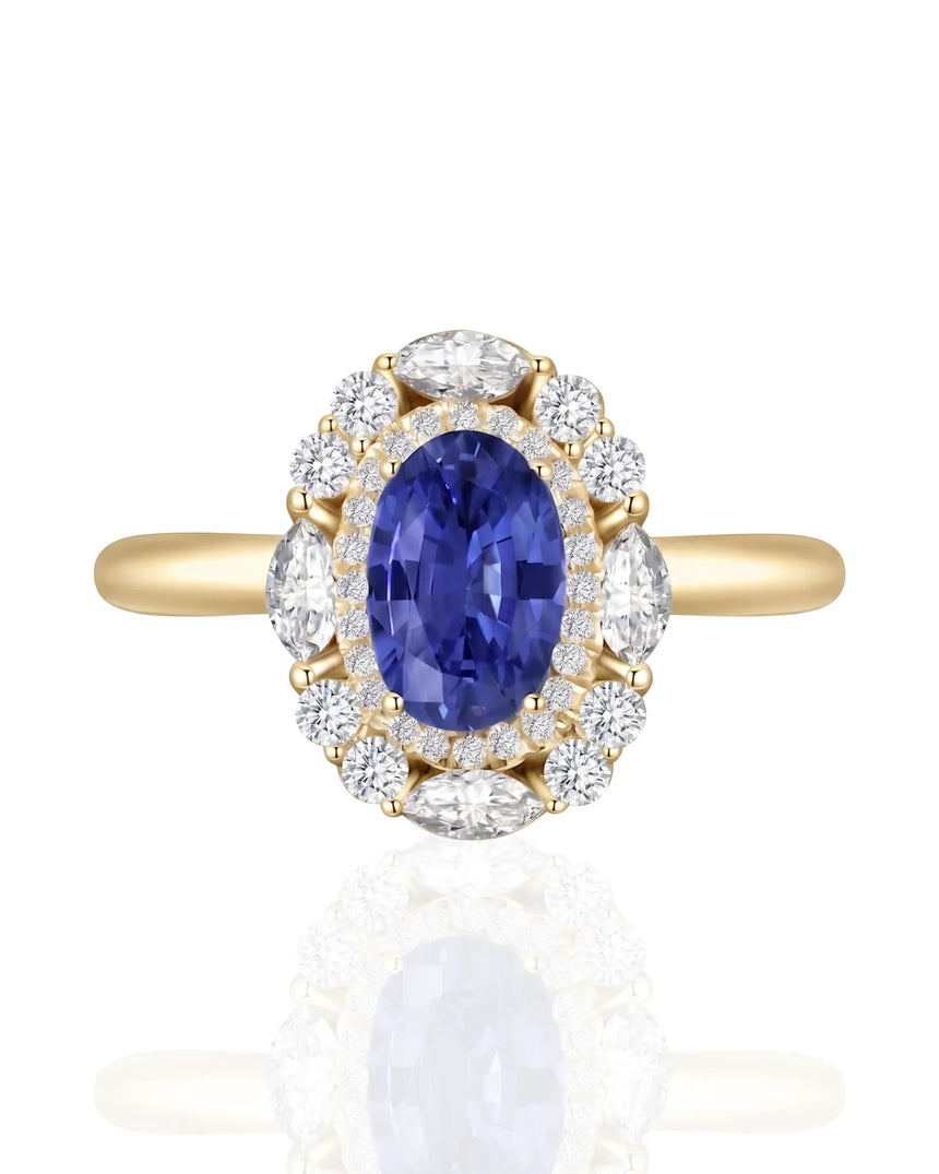 Sapphire and diamond anniversary ring with timeless halo in 18K yellow gold | SARATTI
