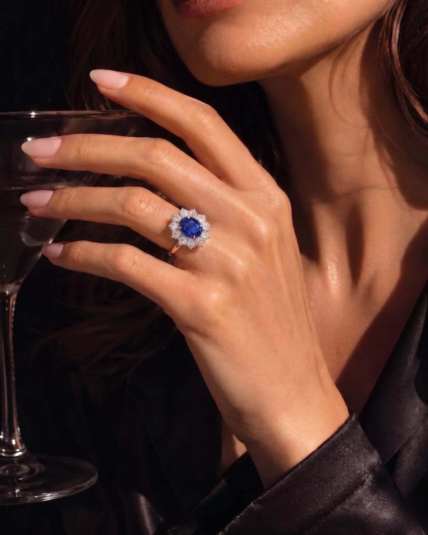 Sapphire and diamond engagement ring with scalloped halo in 18K rose gold | SARATTI