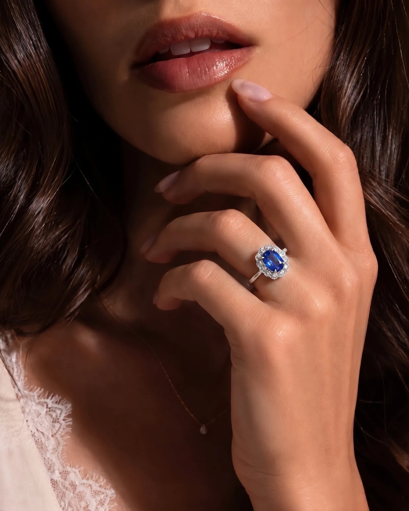 Sapphire and diamond engagement ring with vintage halo design in platinum | SARATTI