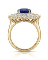 Sapphire and diamond gift ring with dramatic halo in 18K yellow gold | SARATTI