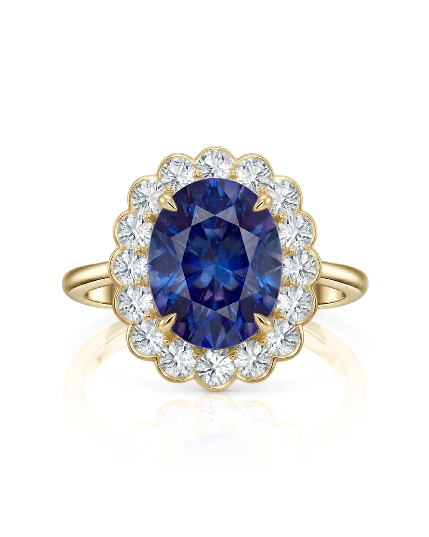 Sapphire and diamond gift ring with vintage floral halo in 18K yellow gold | SARATTI