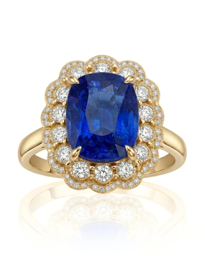 Sapphire and diamond gift ring with vintage halo in 18K yellow gold | SARATTI