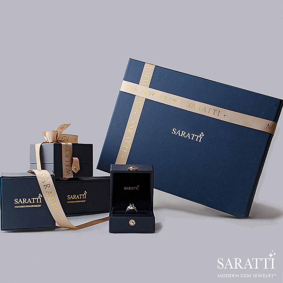 Captivating Antique Design Emerald Gold Ring in Packaging| Saratti