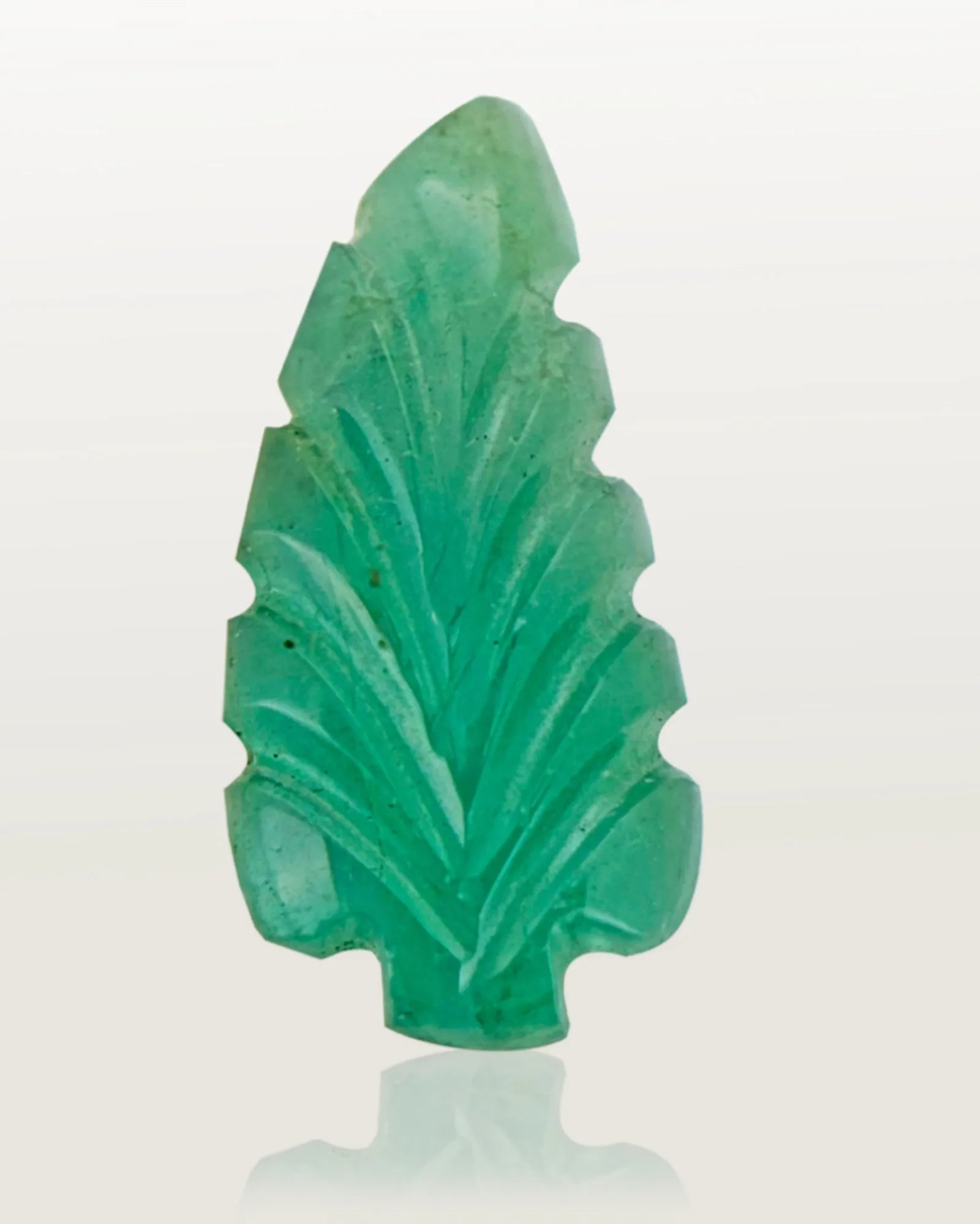 Semi-transparent Emerald leaf showing jardin inclusions and internal characteristics | SARATTI