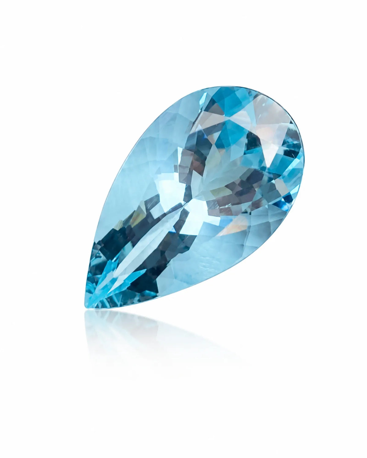 Side angle of 7.61ct pear-shaped Natural Aquamarine | SARATTI
